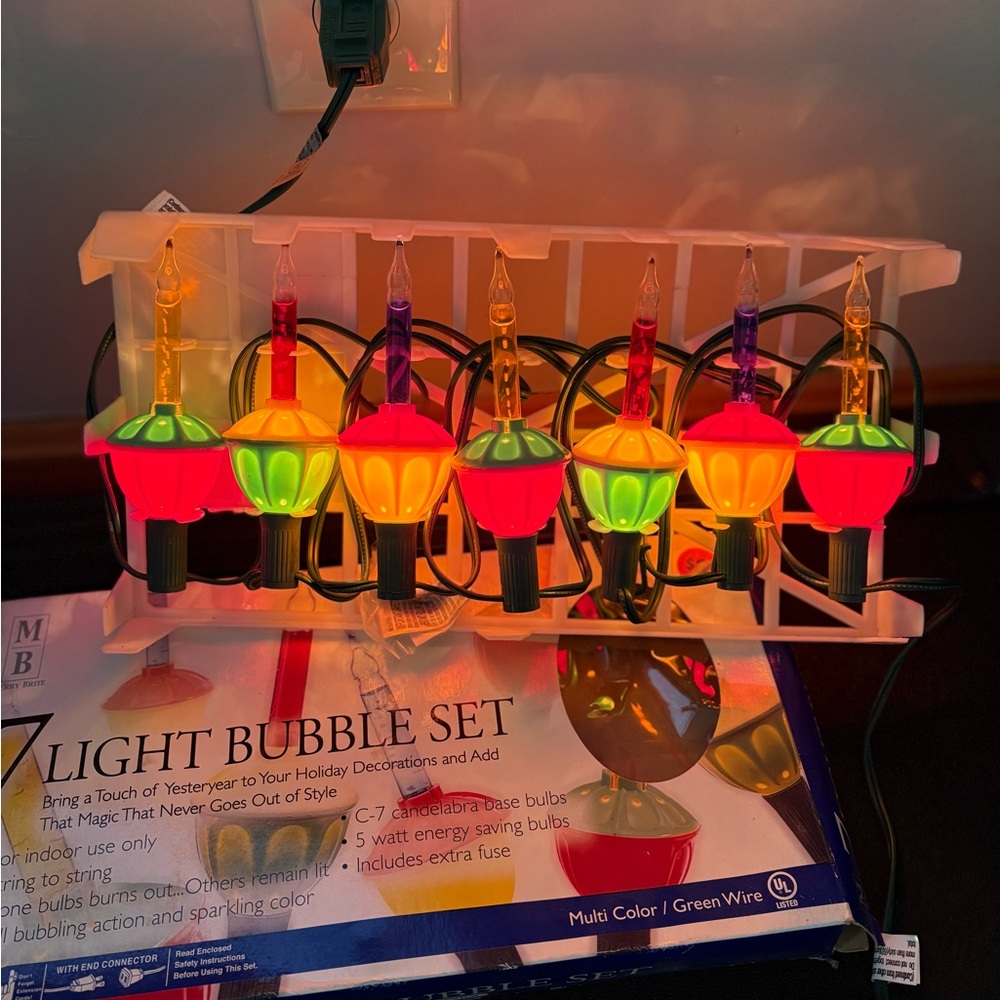Vintage Merry Bright NIB Light Bubble Set - Multicolor